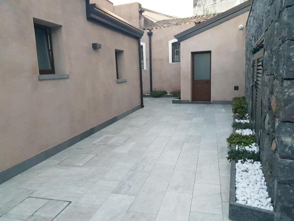 Mori Siciliani House Aparthotel Aci Castello Buitenkant foto